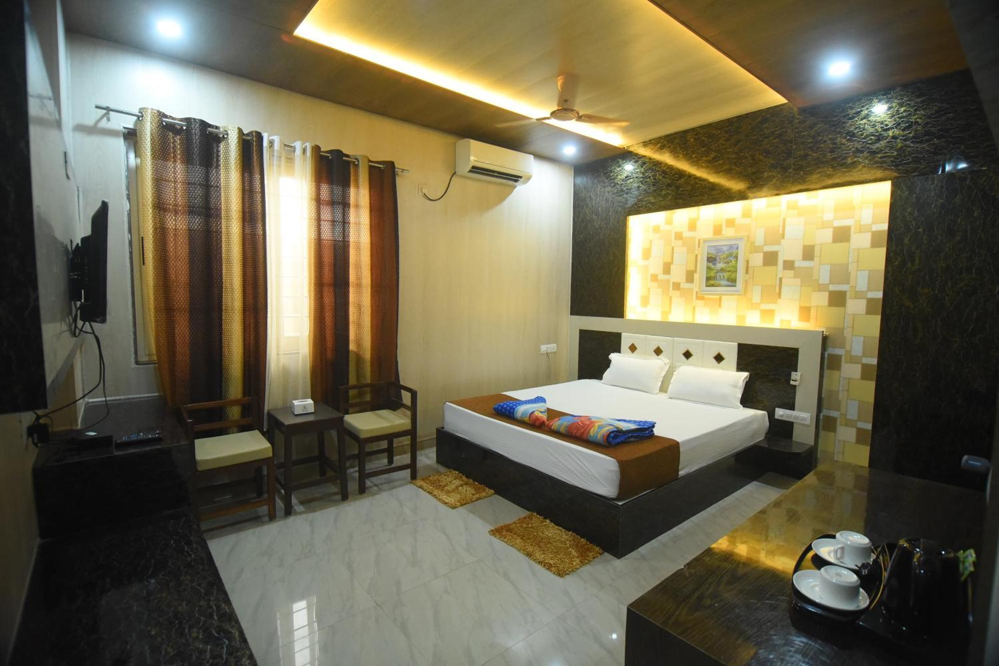 R Empire Revtree Davangere Exterior foto