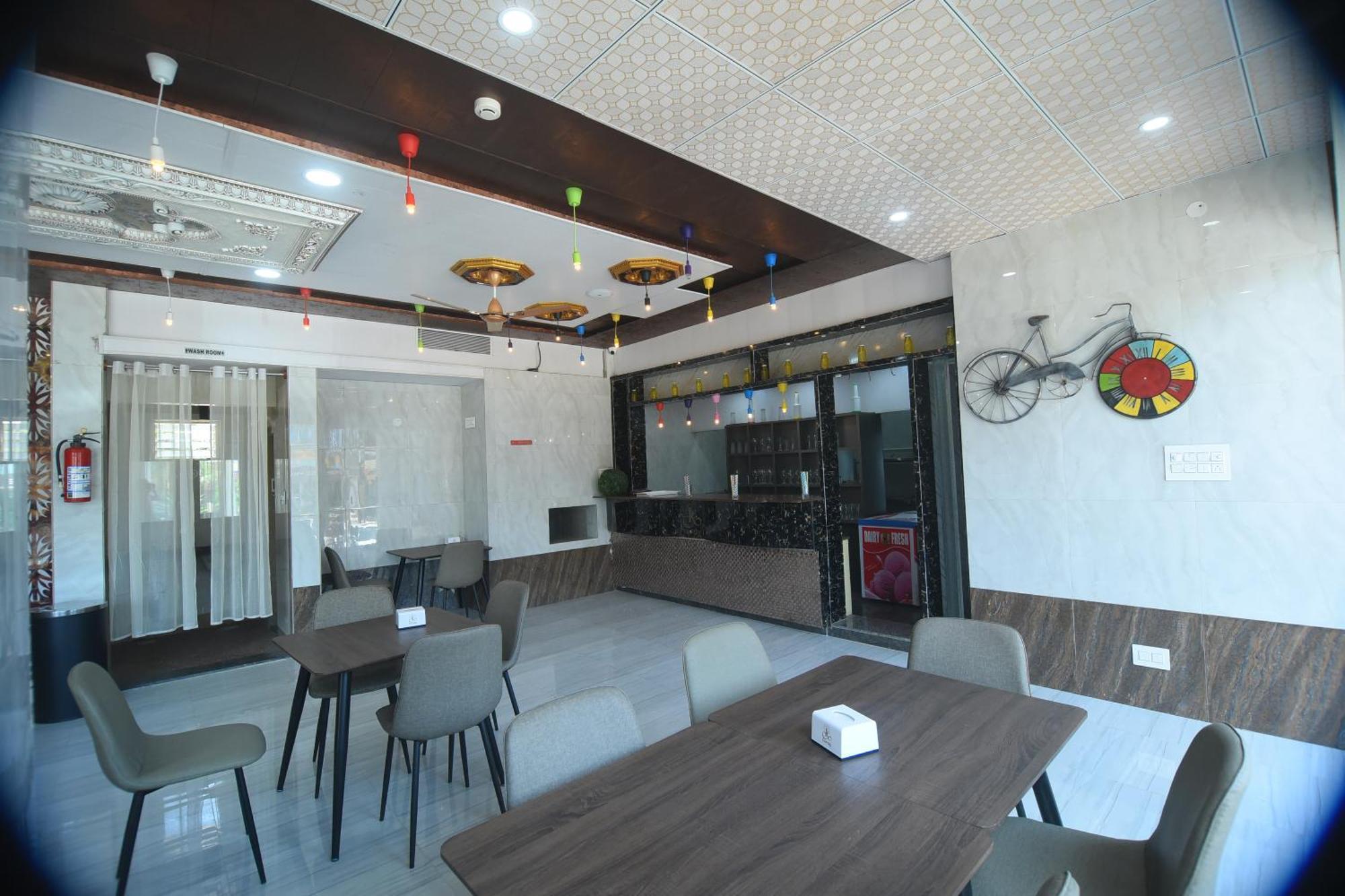 R Empire Revtree Davangere Exterior foto